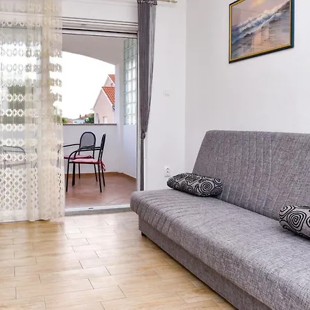 Apartments With A Parking Space Srima - Vodice, Vodice - 5742 Apartment